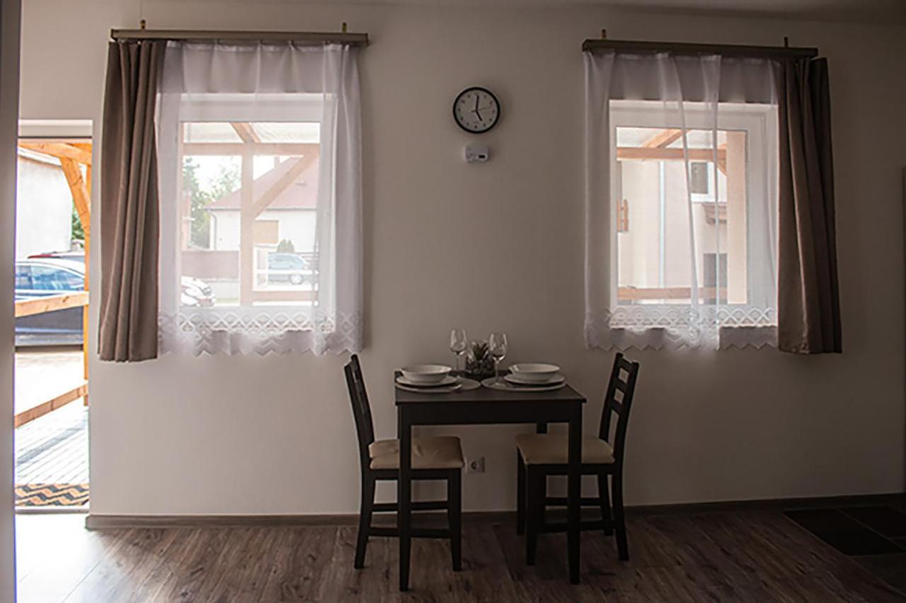 SárvárLAK Apartmanház Exterior foto